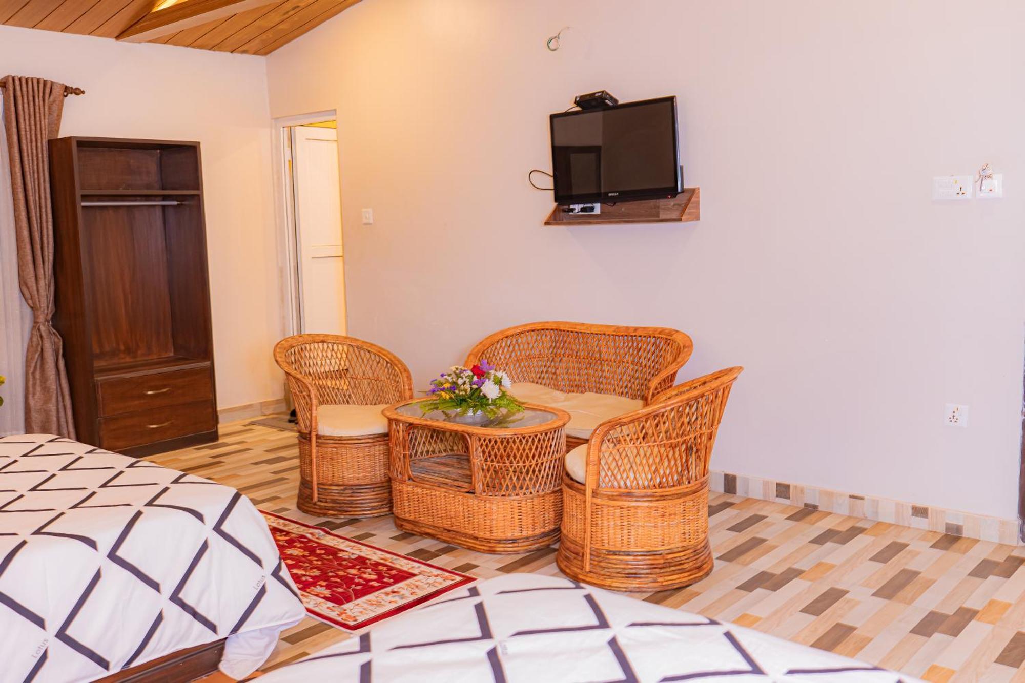 Busy Bee Resort, Pokhara Esterno foto
