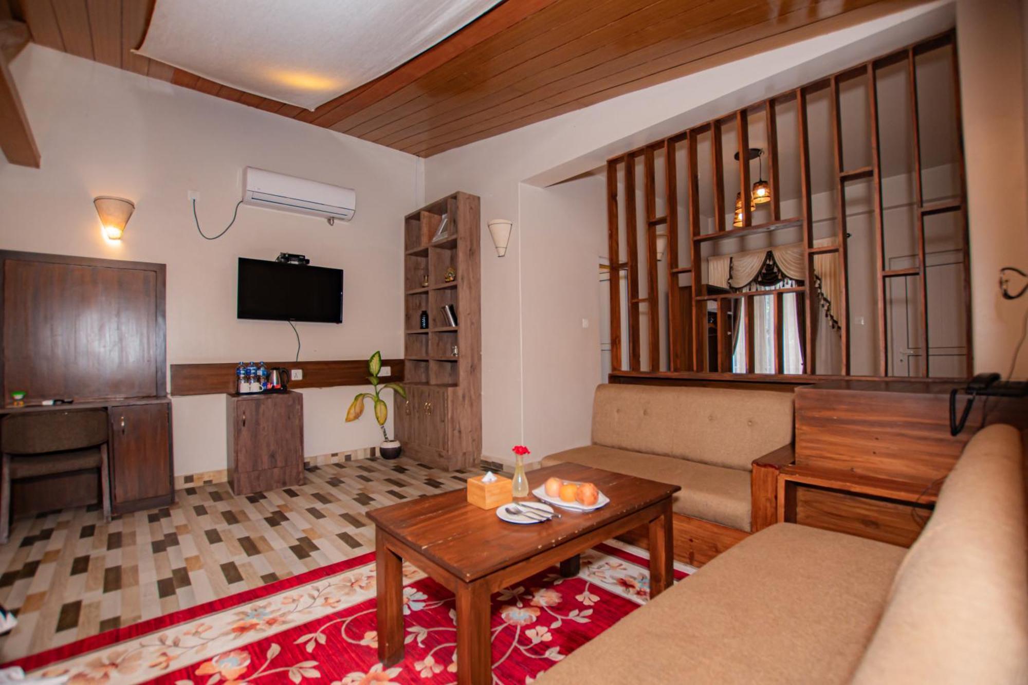 Busy Bee Resort, Pokhara Esterno foto