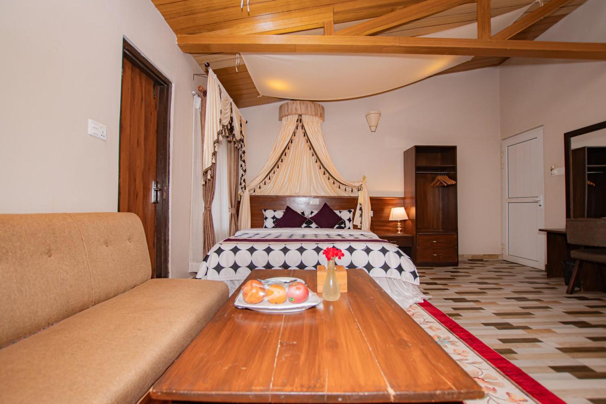 Busy Bee Resort, Pokhara Esterno foto